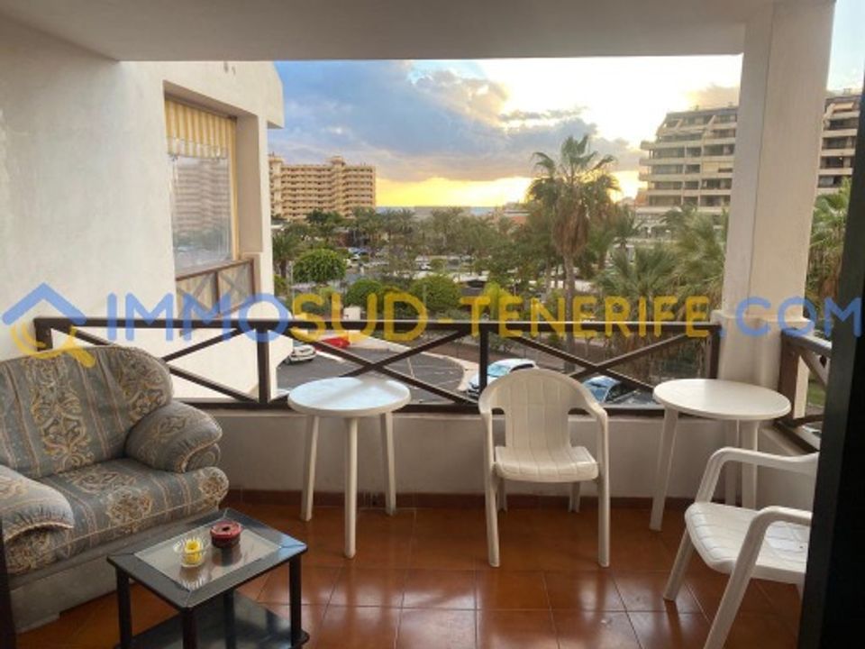 Apartment for sale in Playa De Los Cristianos, Tenerife € 215,000